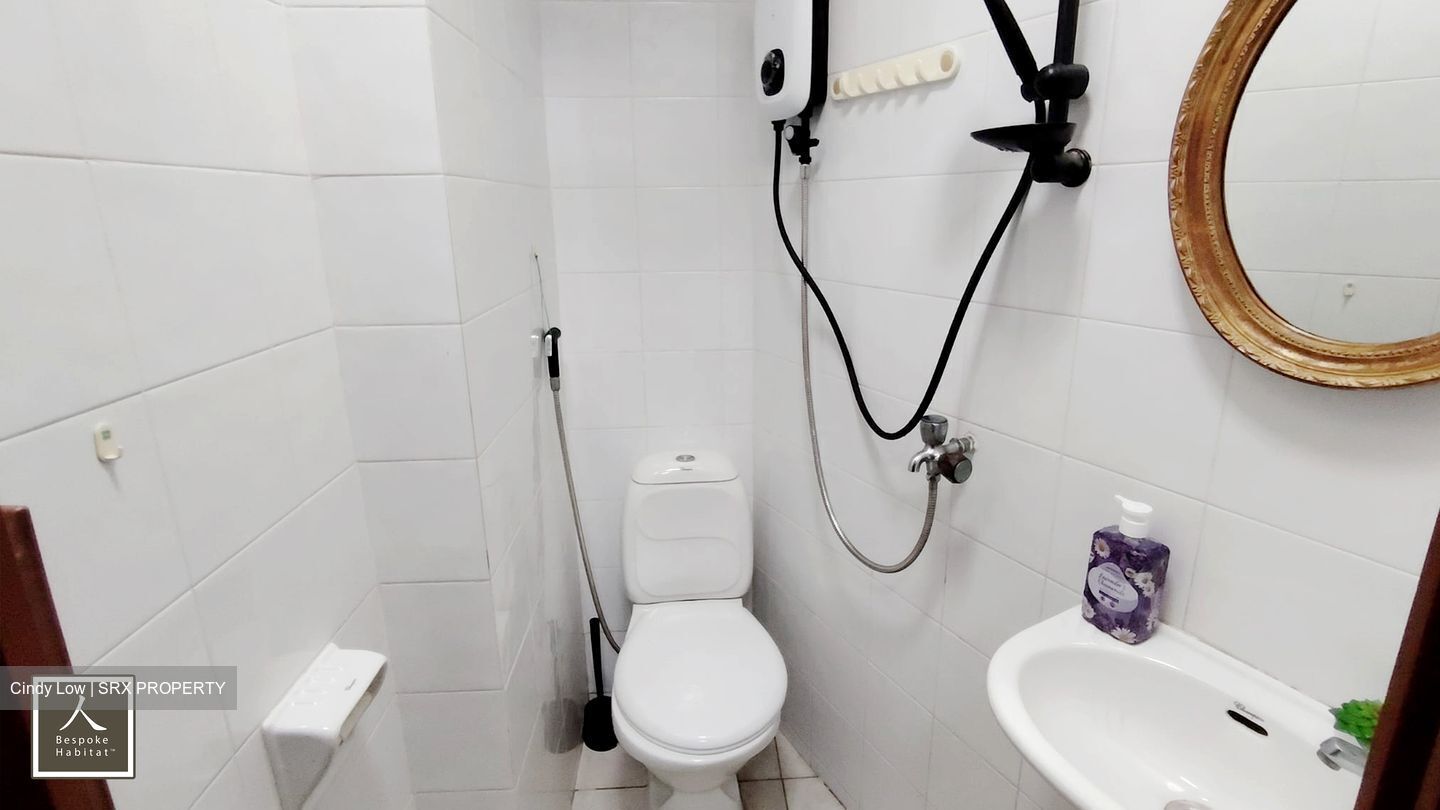 Hillington Green (D23), Condominium #572546661
